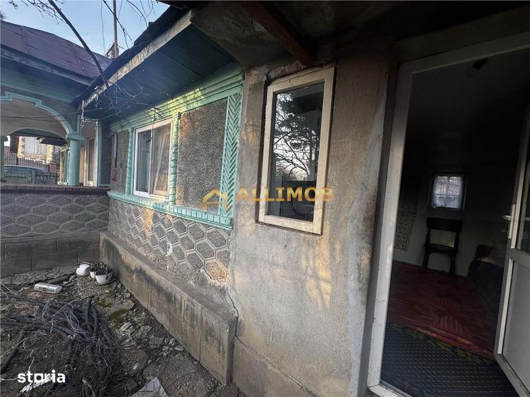 Casa batraneasca si teren 758 mp in Negoiesti. - 6