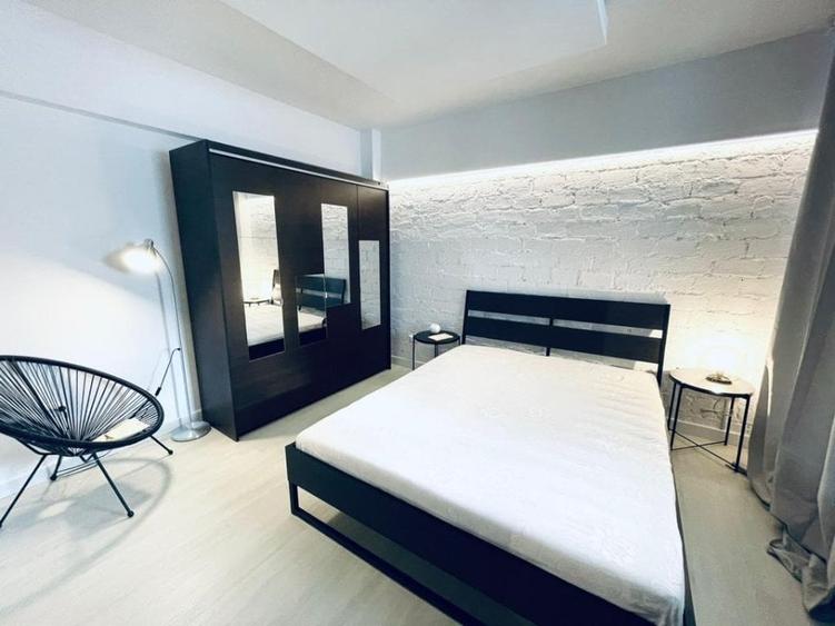 Apartament cu 2 camere semidecomandat în Regina Elisabeta