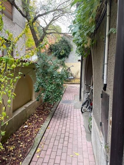 Apartament cu 3 camere decomandat, mobilat în Domenii