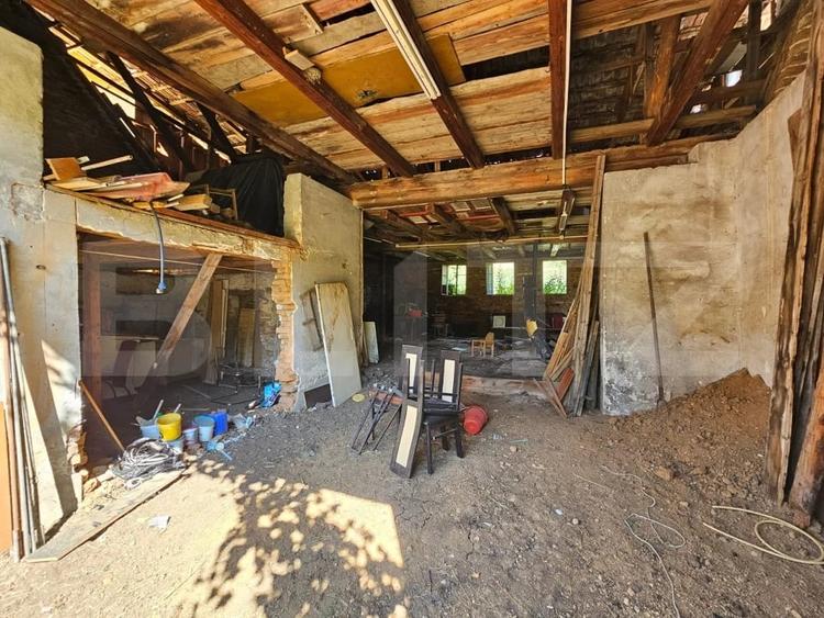 Casă cu 3 camere cu Teren 1249 Mp în Laz (Săsciori)