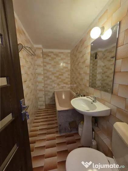 Apartament cu 2 camere decomandat în Sebastian