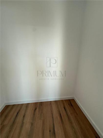 Apartament cu 3 camere decomandat în Torontalului