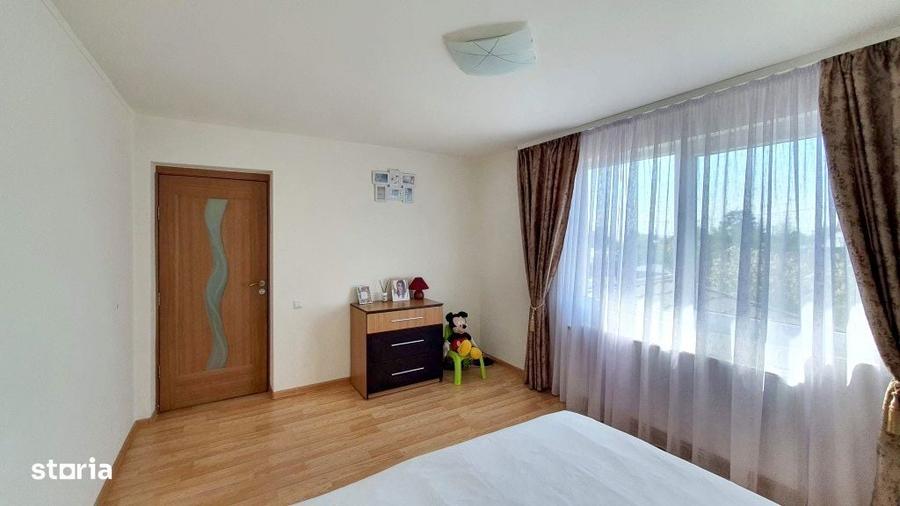 Casă cu 4 camere în Negoiești