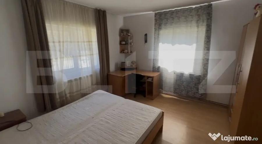 Casă cu 3 camere cu Teren 3298 Mp în Central