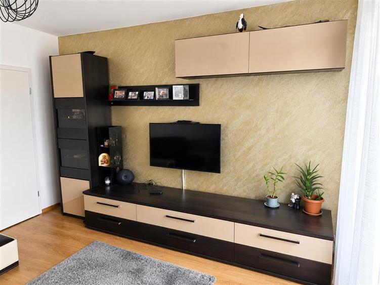 Apartament cu 3 camere decomandat în Avantgarden