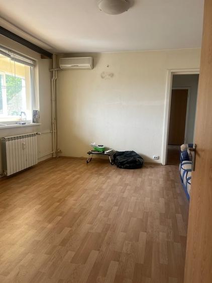 Apartament cu 3 camere decomandat în Gorjului