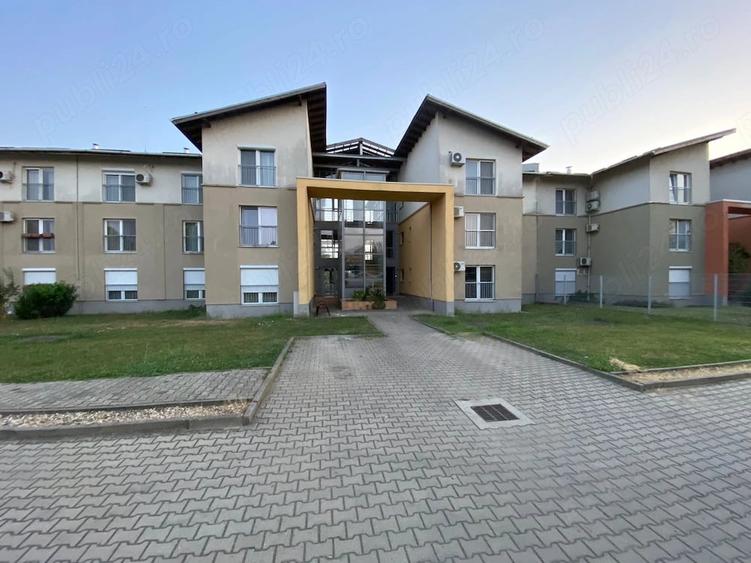 Apartament cu 2 camere semidecomandat în Subcetate