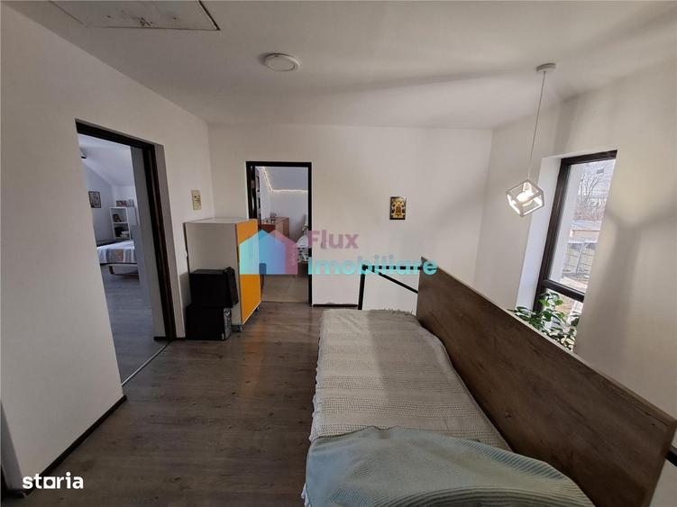 Casă cu 4 camere în Bulai