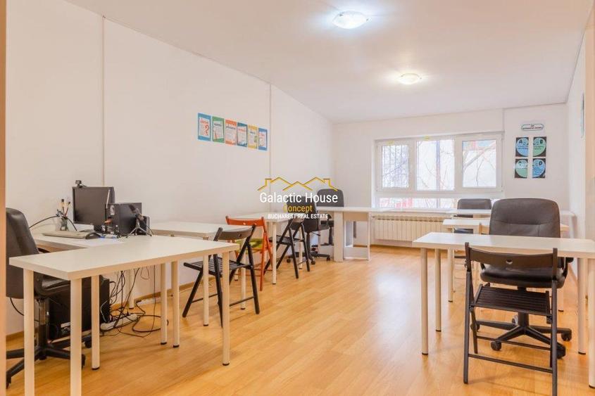 Casă cu 12 camere cu Teren 350 Mp în Central