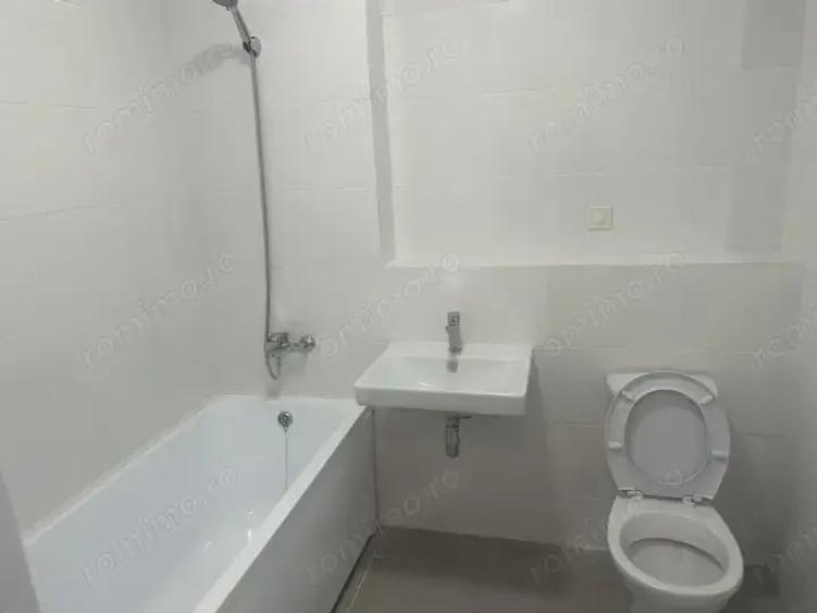 Apartament cu 2 camere decomandat în Complex Studențesc