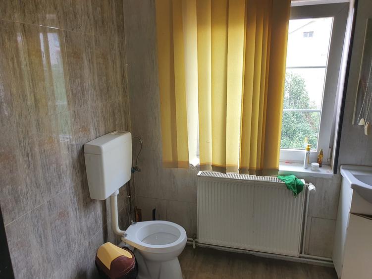 Apartament cu 2 camere decomandat în Mircea cel Bătrân