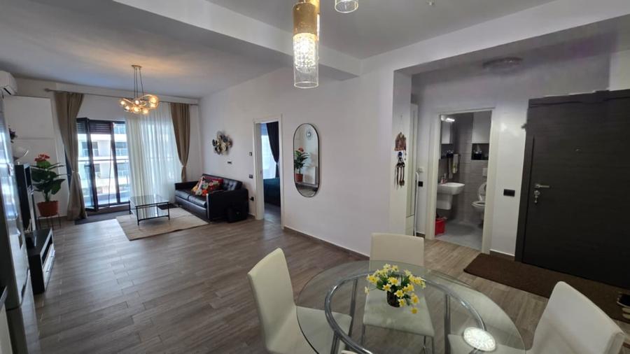 Apartament cu 2 camere decomandat în Mamaia-Sat