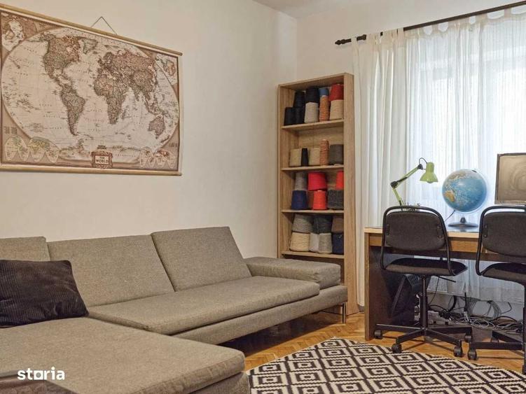 Casă cu 4 camere în Central