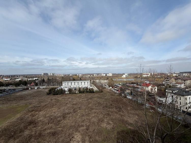 Apartament cu 2 camere semidecomandat în Străulești