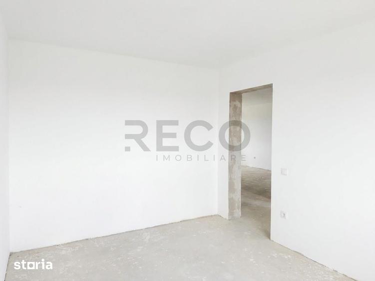 Casă cu 5 camere cu Teren 400 Mp în Nojorid