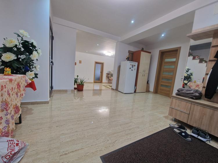 Casă individuală cu 5 camere cu Teren 420 Mp în Cumpăna