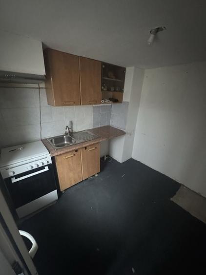 Casă cu 4 camere cu Teren 150 Mp în Exterior Vest
