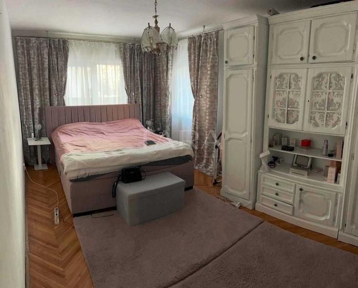 Apartament cu 4 camere semidecomandat, mobilat în Mănăștur