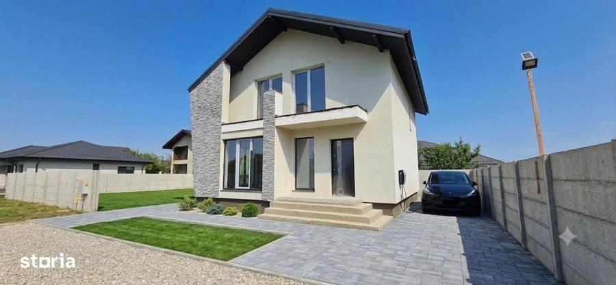Casă cu 4 camere în Clinceni
