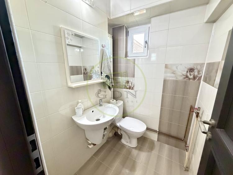 Apartament 3 camere decomandat, cartier Rovine, zona Posta - 9