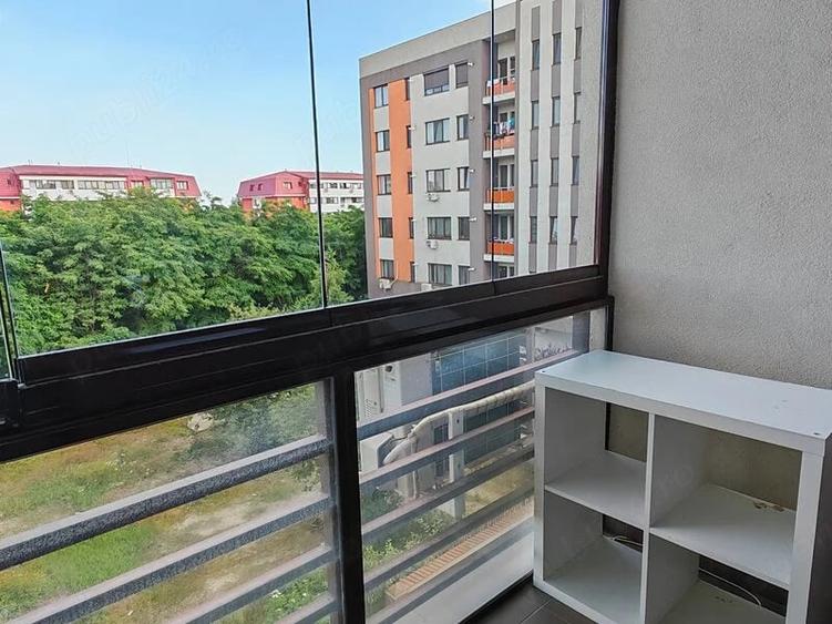 Apartament cu 3 camere decomandat, mobilat în Olteniței