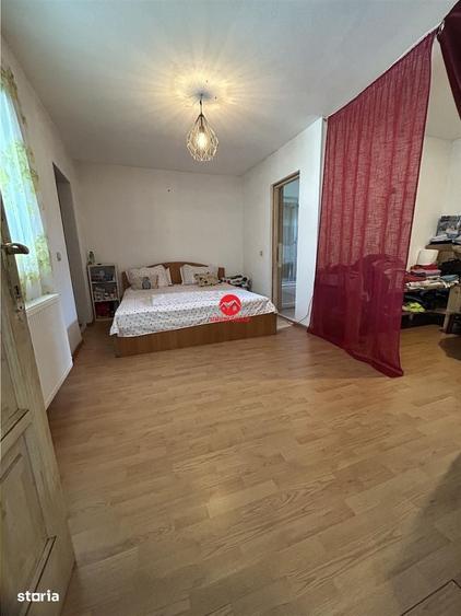Casă cu 3 camere decomandat cu Teren 555 Mp în Eforie