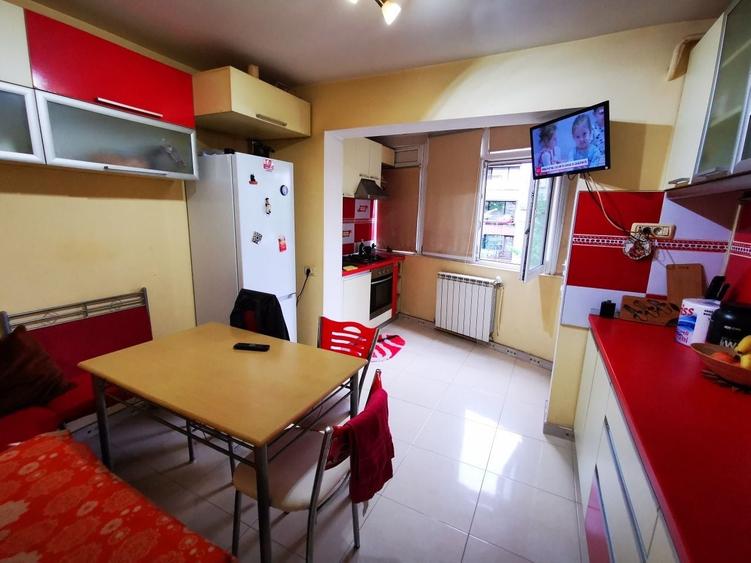Apartament cu 2 camere decomandat în Exterior Vest