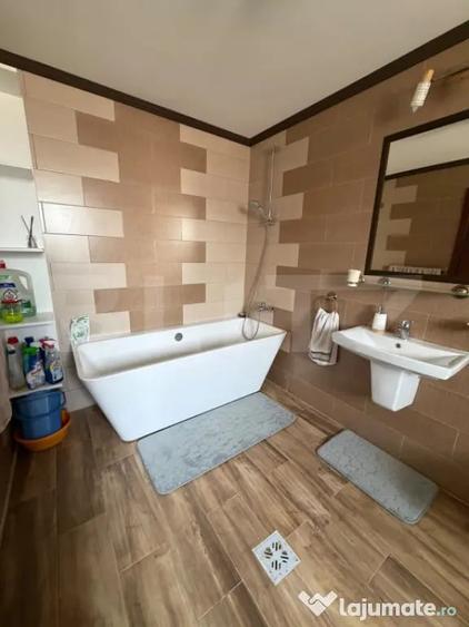 Casa cu etaj , complet renovata, mobilata ?i utilata ?? - 8