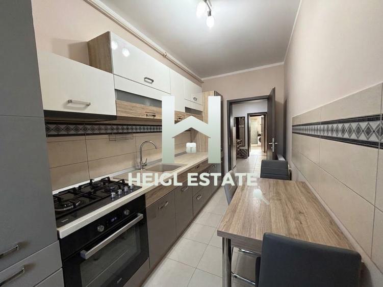 Apartament cu 3 camere semidecomandat, mobilat în Giroc