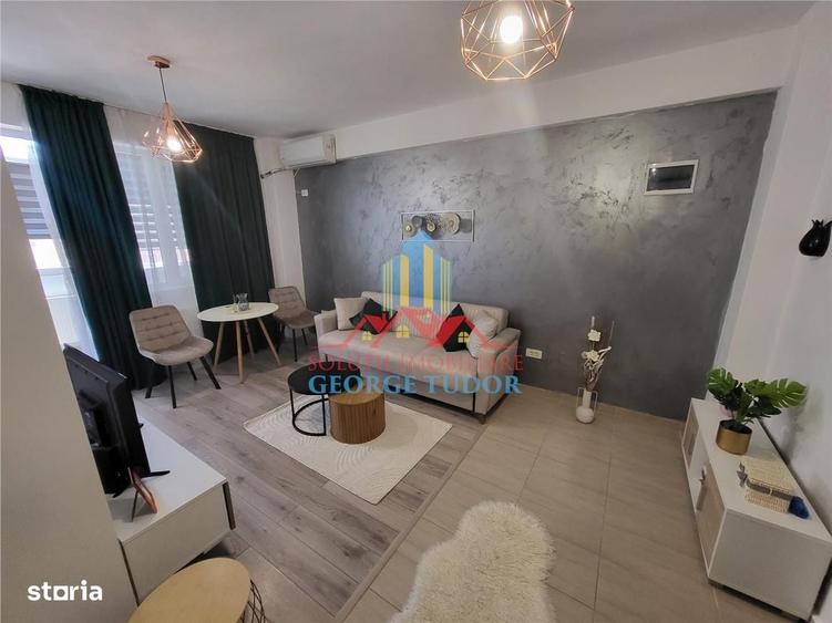 Apartament cu 2 camere decomandat în Roșu