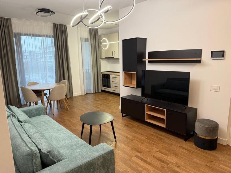 Apartament cu 2 camere semidecomandat în Central