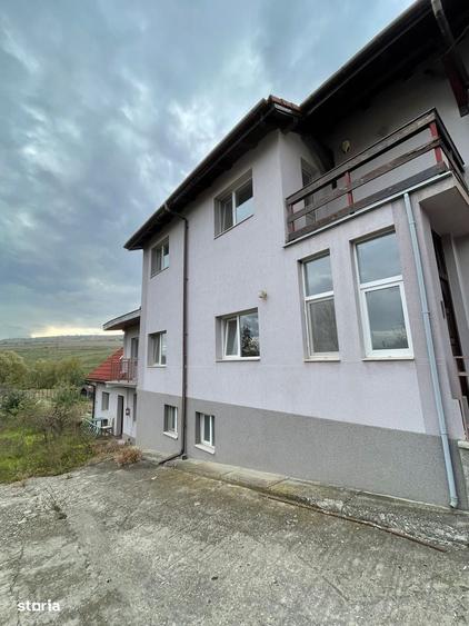 Casă cu 4 camere în Central