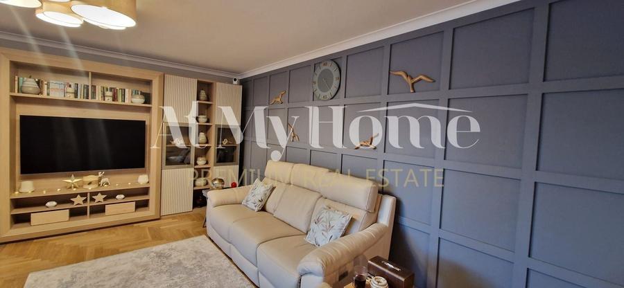 Apartament cu 3 camere decomandat, mobilat în Băneasa