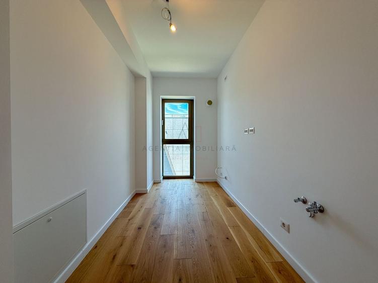 Apartament cu 2 camere semidecomandat în Sisești