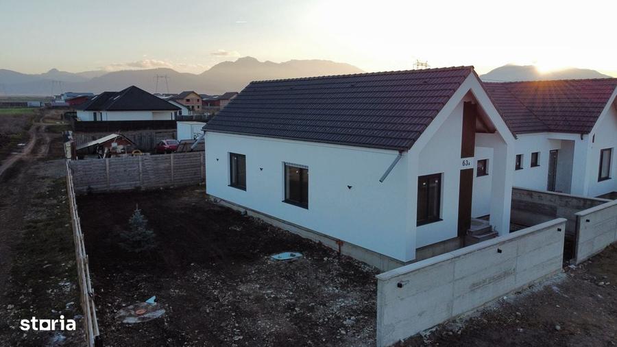 Casă cu 4 camere în Central