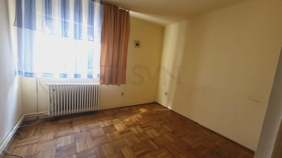 Birou, de 280 mp, în Crângași