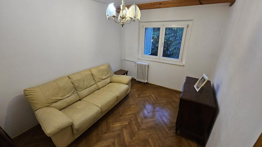 Apartament cu 3 camere decomandat, mobilat în Aviației