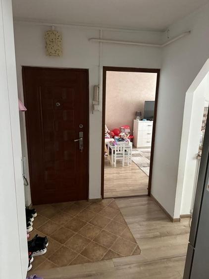 Apartament cu 2 camere decomandat, mobilat în Alexandru cel Bun