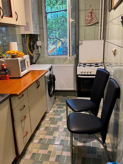 Garsonieră decomandată în Brâncoveanu
