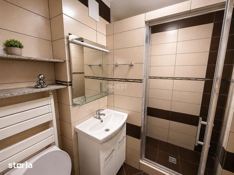 Apartament cu 3 camere decomandat în Nicolina
