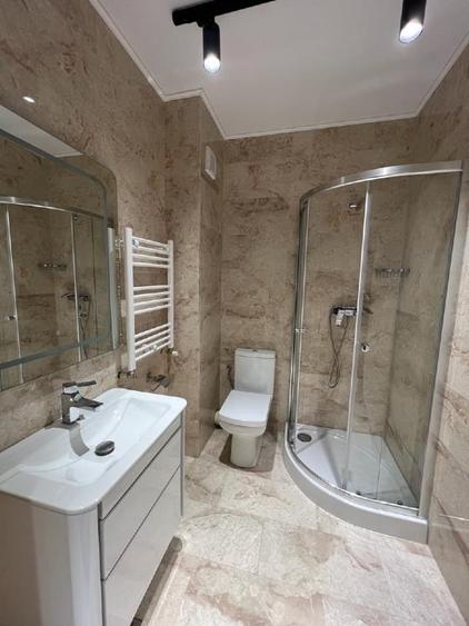 Apartament cu 4 camere semidecomandat, mobilat în Grozăvești