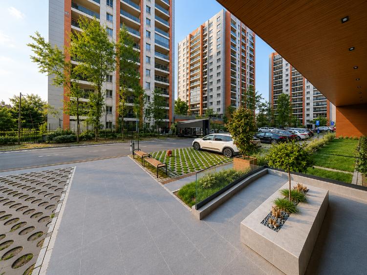 Apartament cu 3 camere decomandat, mobilat în Dristor
