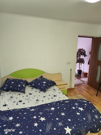 Casă cu 5 camere cu Teren 145 Mp în Vlădesti