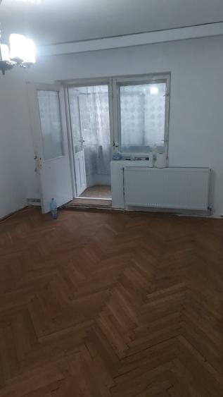 Apartament cu 2 camere decomandat în Astra