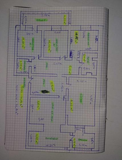 Apartament cu 4 camere decomandat în Central
