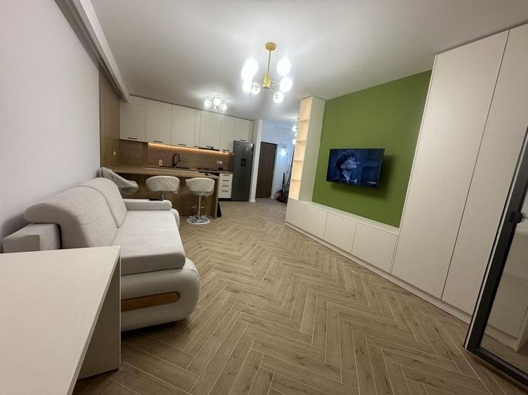 Apartament cu 2 camere decomandat în Florești