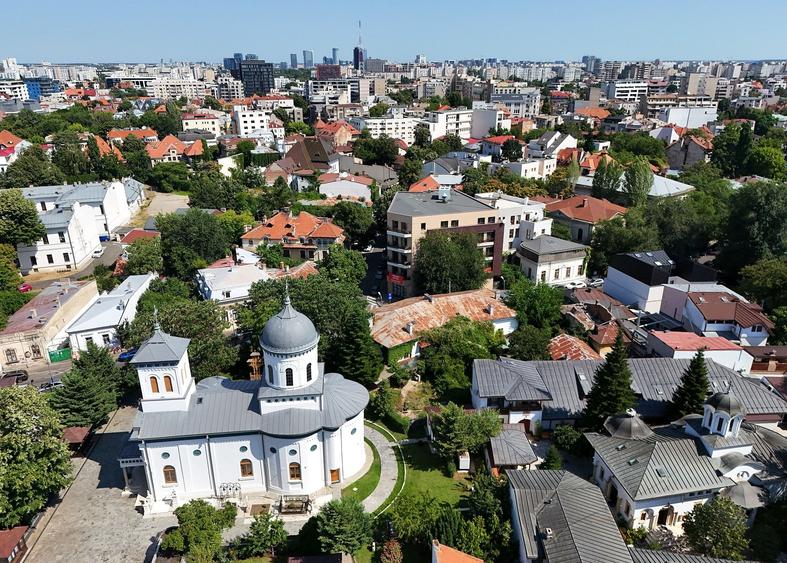 Birou, de 244 mp, în Dacia