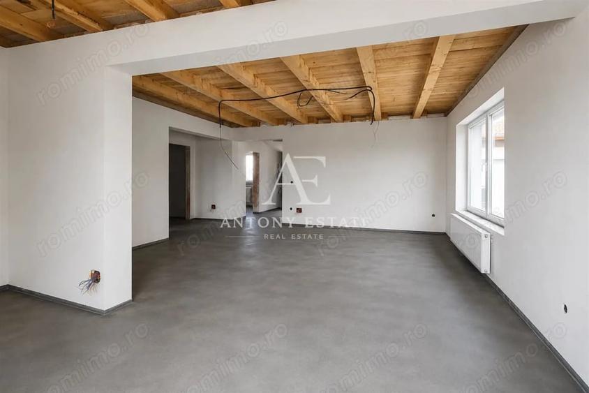 Casă cu 1 camere cu Teren 300 Mp în Rontău