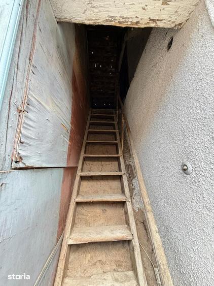 Casă cu 3 camere cu Teren 2093 Mp în Pianu