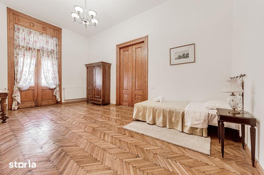 Apartament cu 4 camere în Central